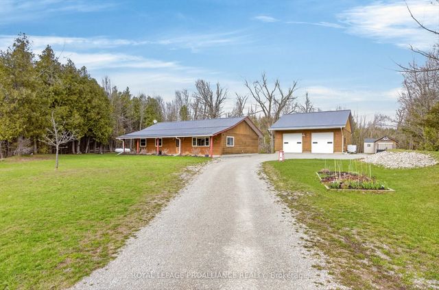 244 Flynn's Road, Trent Lakes