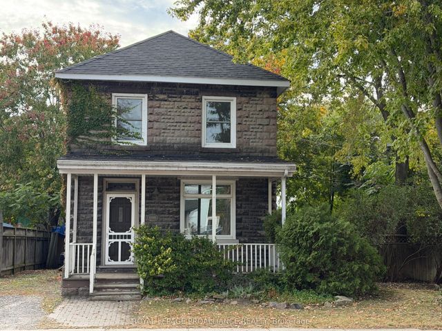 108 Buell Street, Brockville