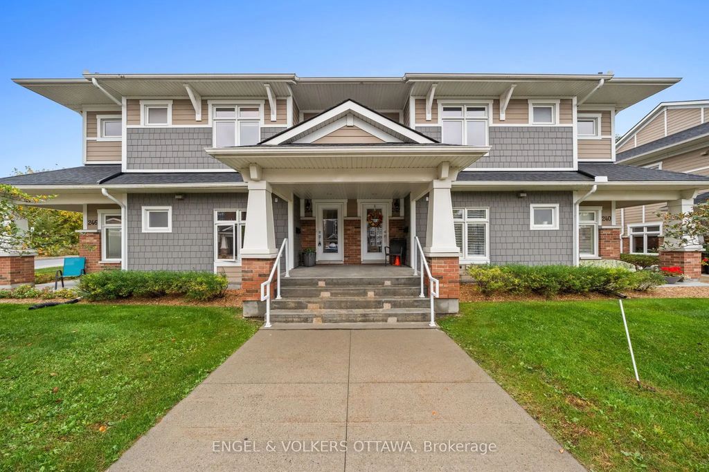 244 Mullin Private, Orleans - Convent Glen and Area