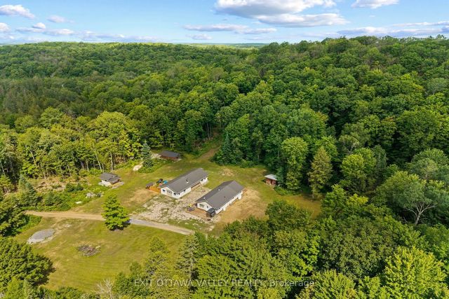 495 Gravel Pit Lane, Wollaston