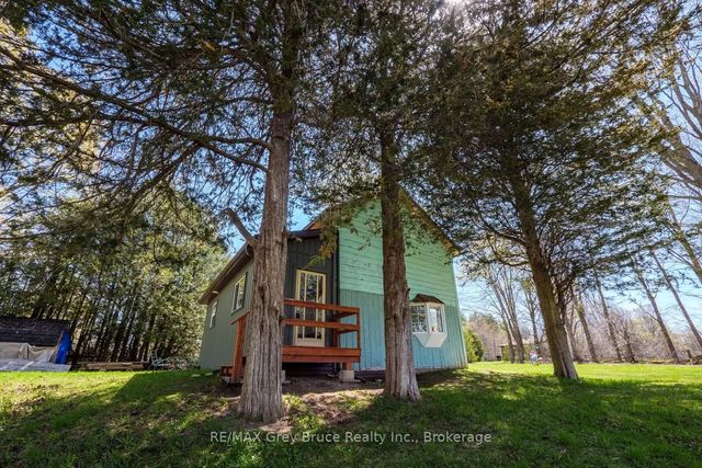130 Crooked Hill Road, South Bruce Peninsula
