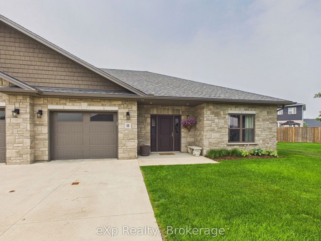 11-1050 Waterloo Street, Saugeen Shores