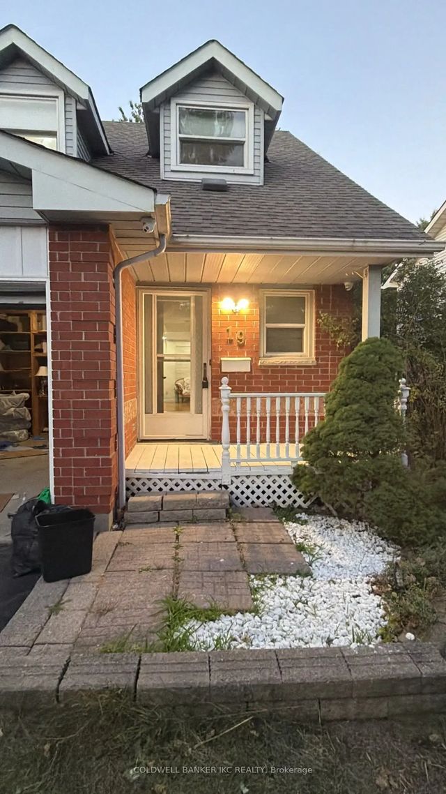 19 Grandridge Crescent, Guelph