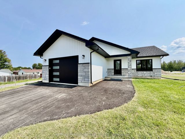 19 Eddy Crescent, Pembroke