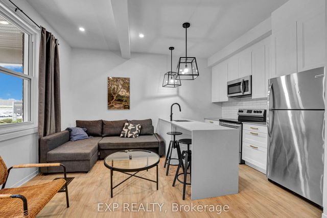 327 Catherine Street 2, Ottawa Centre
