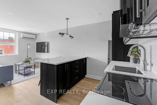 658 Somerset Street W 101, Ottawa Centre