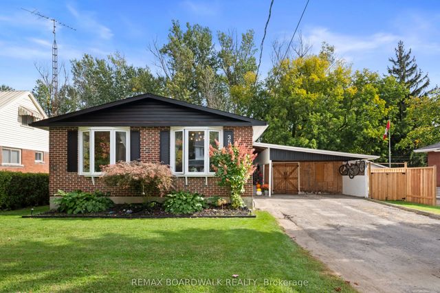 353 Churchill Road E, Prescott