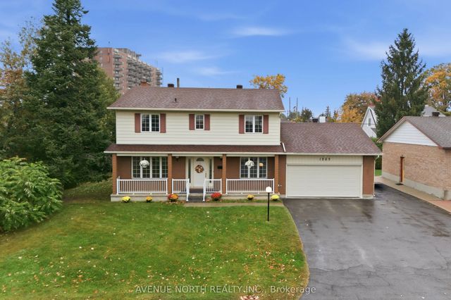 1283 Surrey Avenue, Hunt Club - South Keys and Area