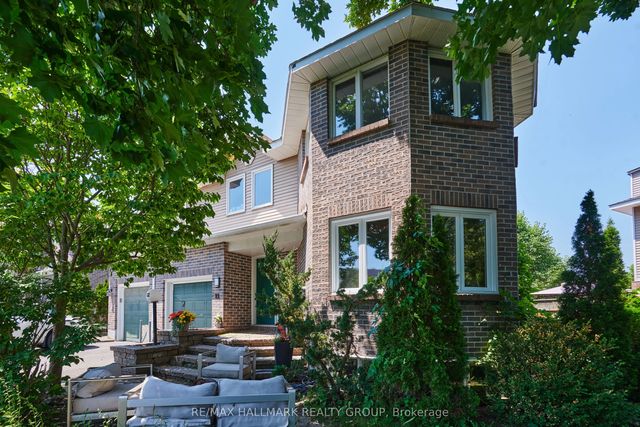 22 Terrace Drive, Bells Corners and South to Fallowfield