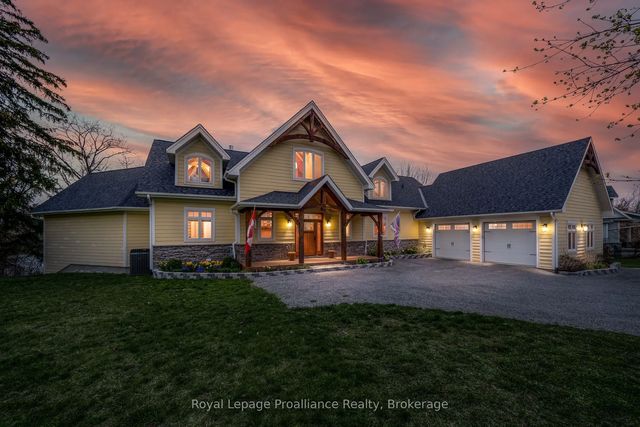 12698 Loyalist Parkway, Prince Edward County