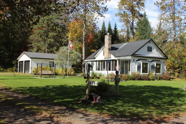 1051 Halls Lake Road, Algonquin Highlands