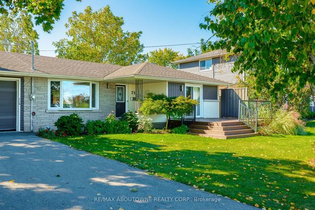 71 Lakeside Drive Lower, Grimsby