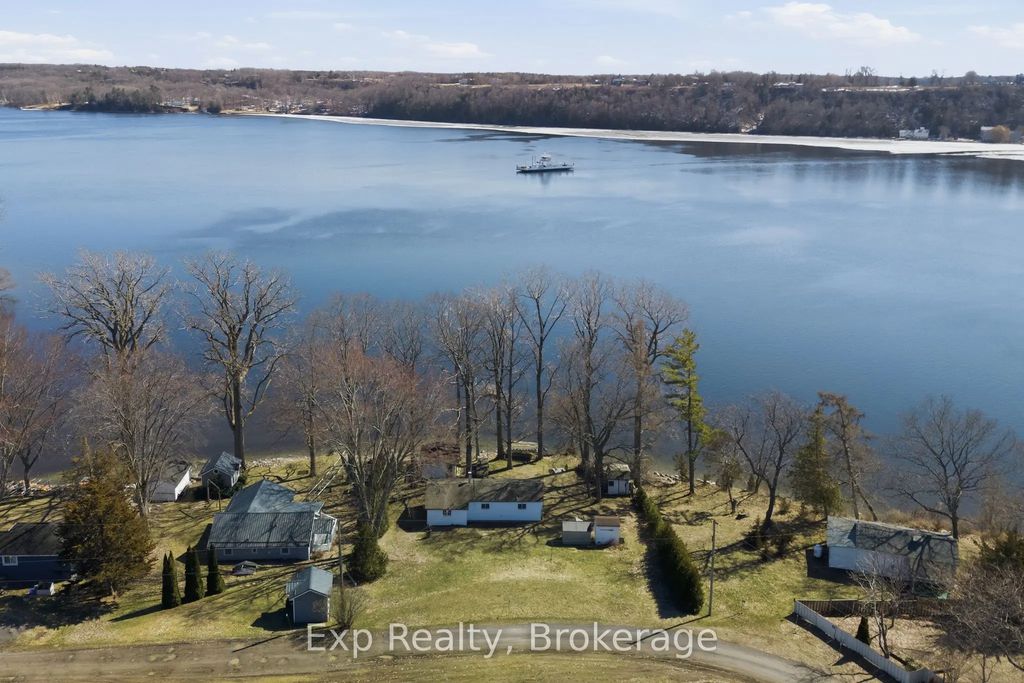 32 Quinte View Road, Greater Napanee