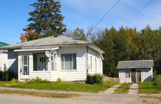 79 Wollaston Lk Road, Wollaston
