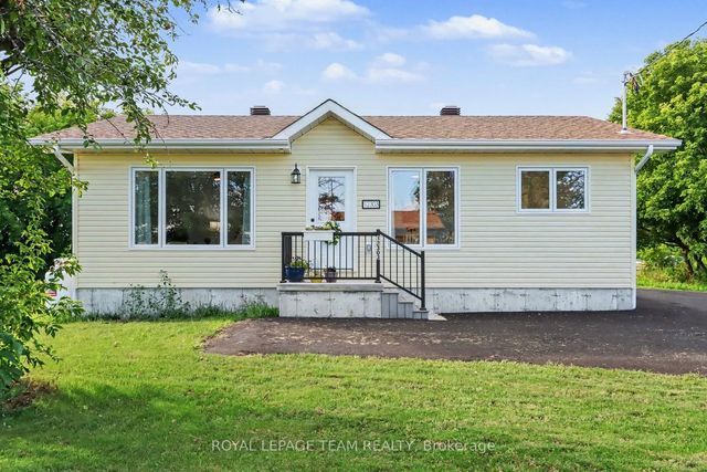 12303 County 5 Road, North Dundas