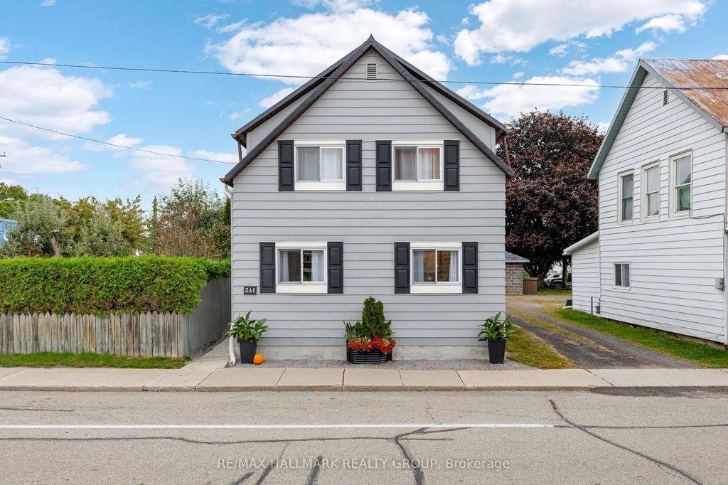 241 Lewis Street E, Edwardsburgh/Cardinal
