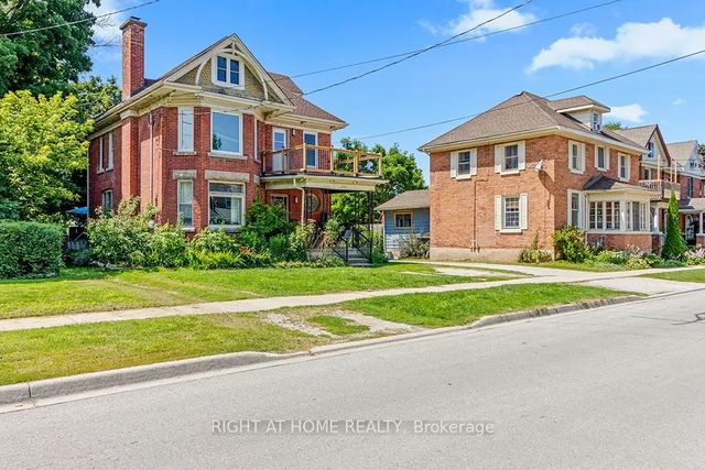 774 4th Avenue E 1, Owen Sound