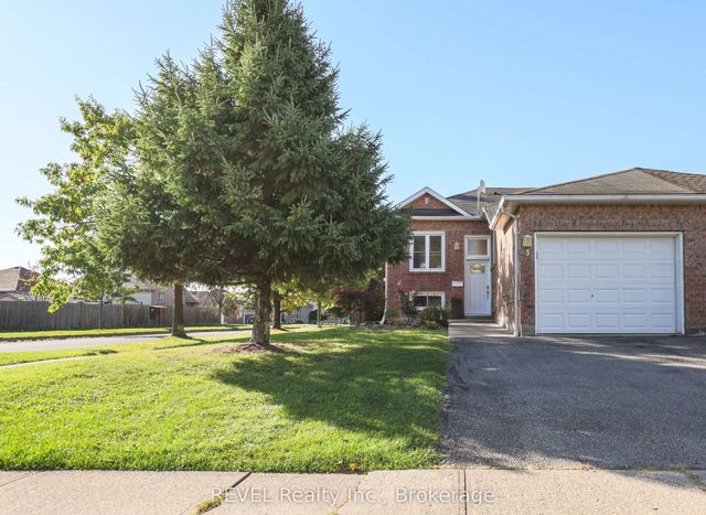 3 Jackson Court W, Welland