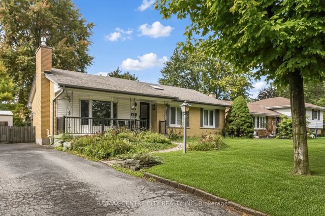 859 Dalkeith Crescent, London North