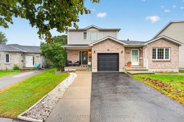 1362 Thornwood Crescent, Kingston
