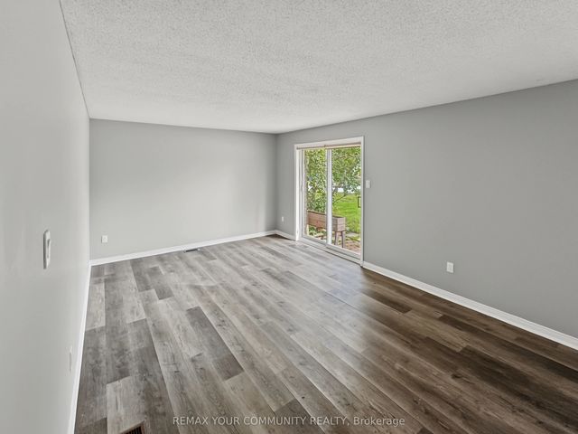 10 Riverside Drive 101, Kawartha Lakes