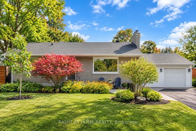 2045 Saville Row, Carlingwood - Westboro and Area