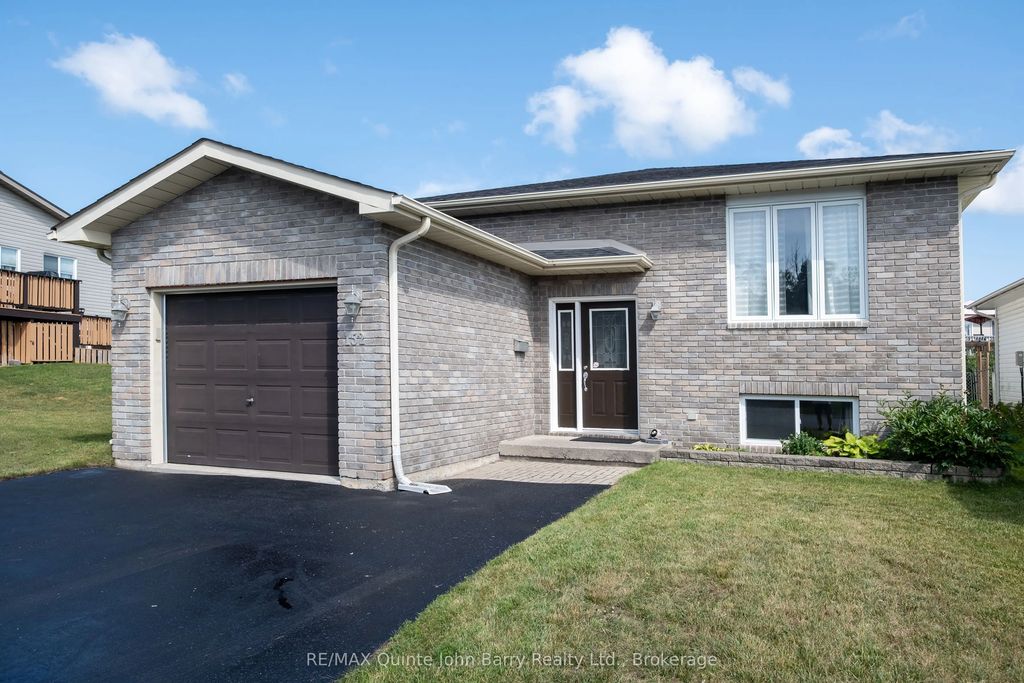 152 Nicholas Street, Quinte West