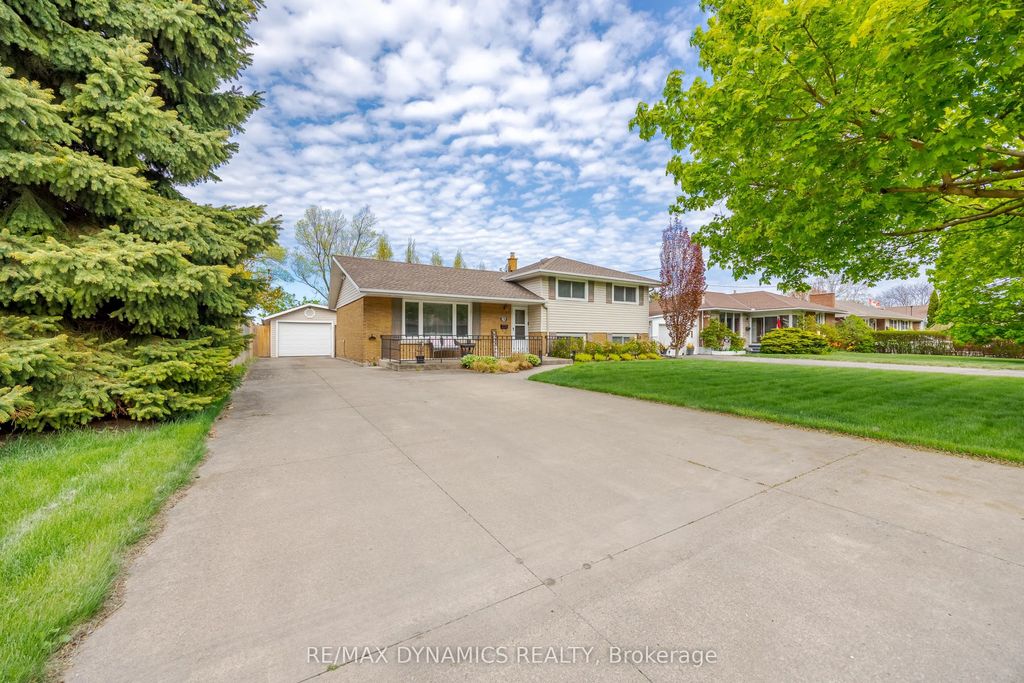 87 Rochelle Drive, St. Catharines