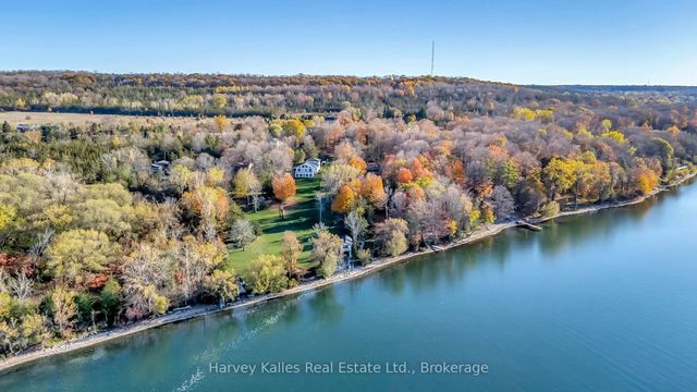 12130 Loyalist Parkway, Prince Edward County