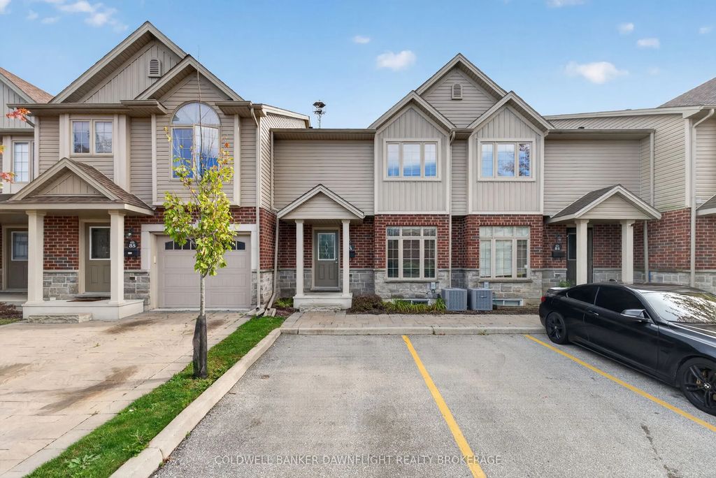 1061 Eagletrace Drive 83, London North
