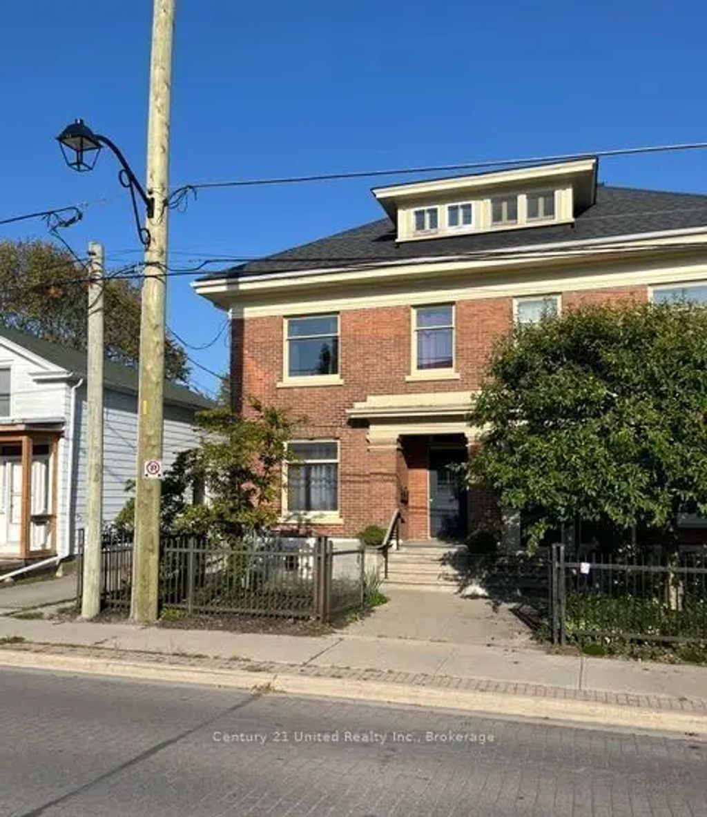 324 George Street 2, Cobourg