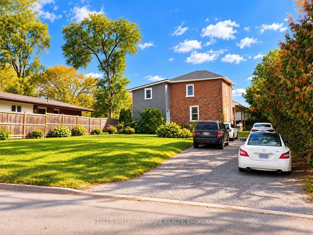 85 Lemoine Street, Belleville
