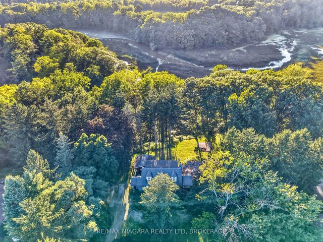 1577 Gregory Road, St. Catharines