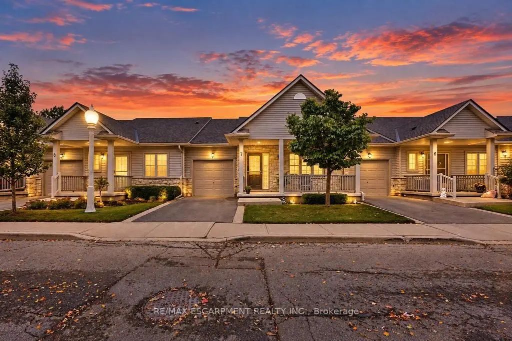 34 Southbrook Drive 7, Hamilton