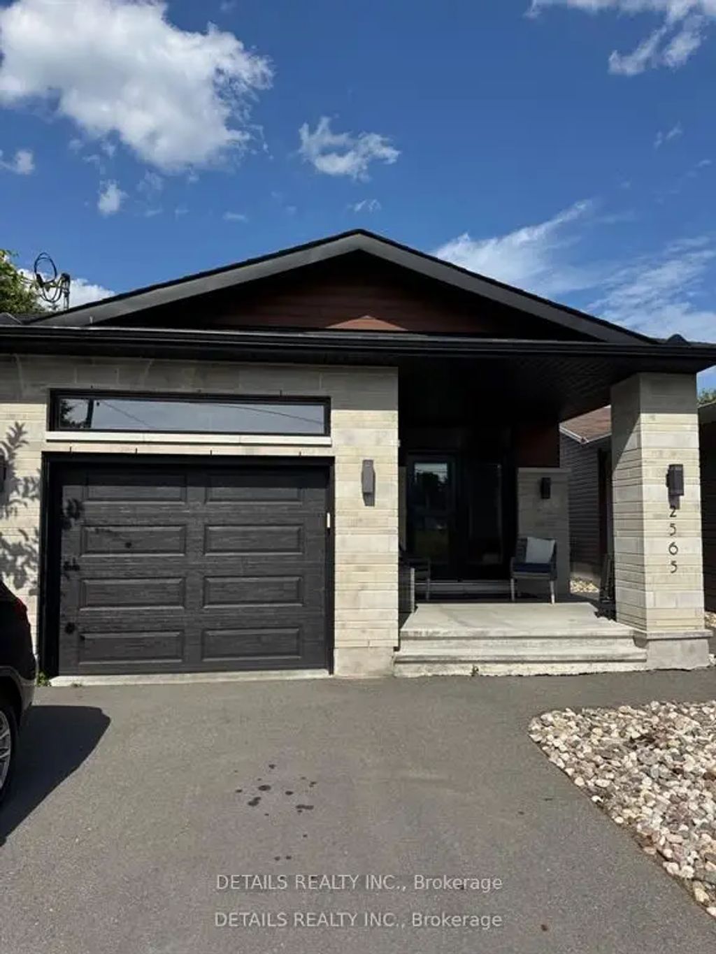 2565a Page Road A - Upper Unit, Orleans - Convent Glen and Area