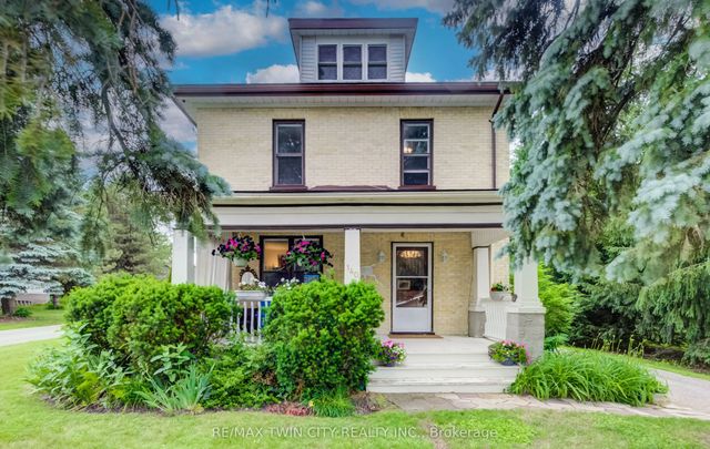 140 Shade Street, Wilmot