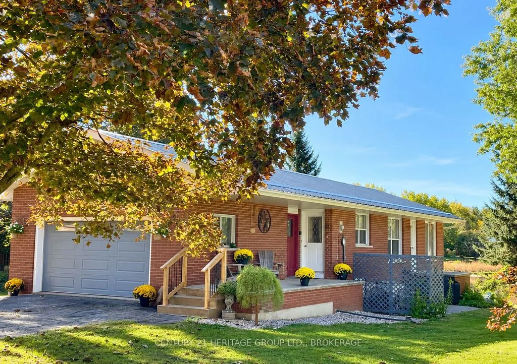 103 Rocklind Close Lane, Front of Leeds & Seeleys Bay