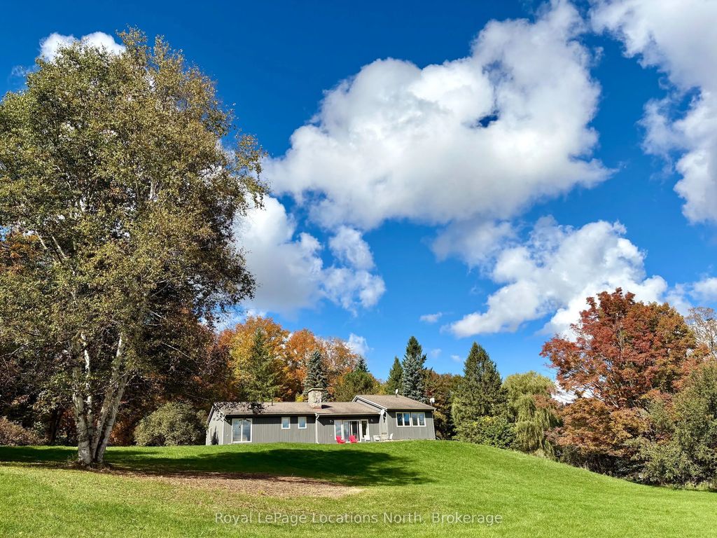 446070 Johnston's Side Road, Grey Highlands