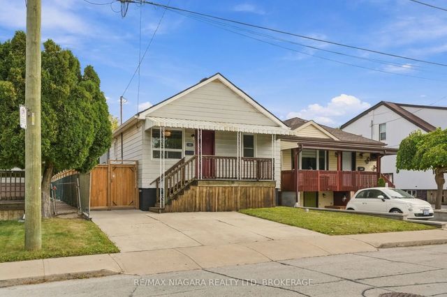 422 Brunswick Street Lower, Hamilton