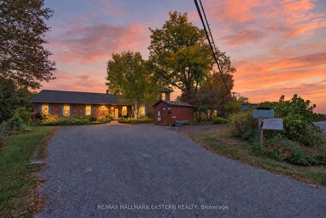 136 County 4 Road, Douro-Dummer