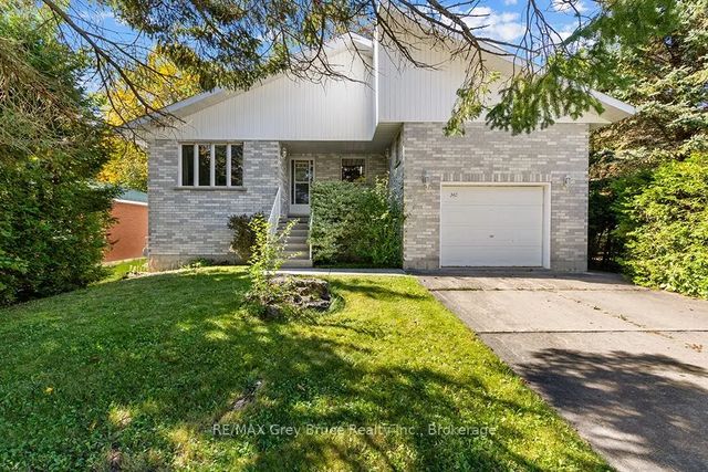 840 Mcnaughton Street, South Bruce Peninsula
