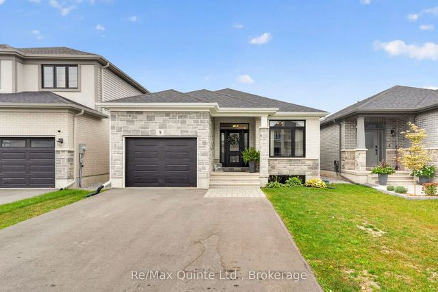 9 Peace River Street, Belleville