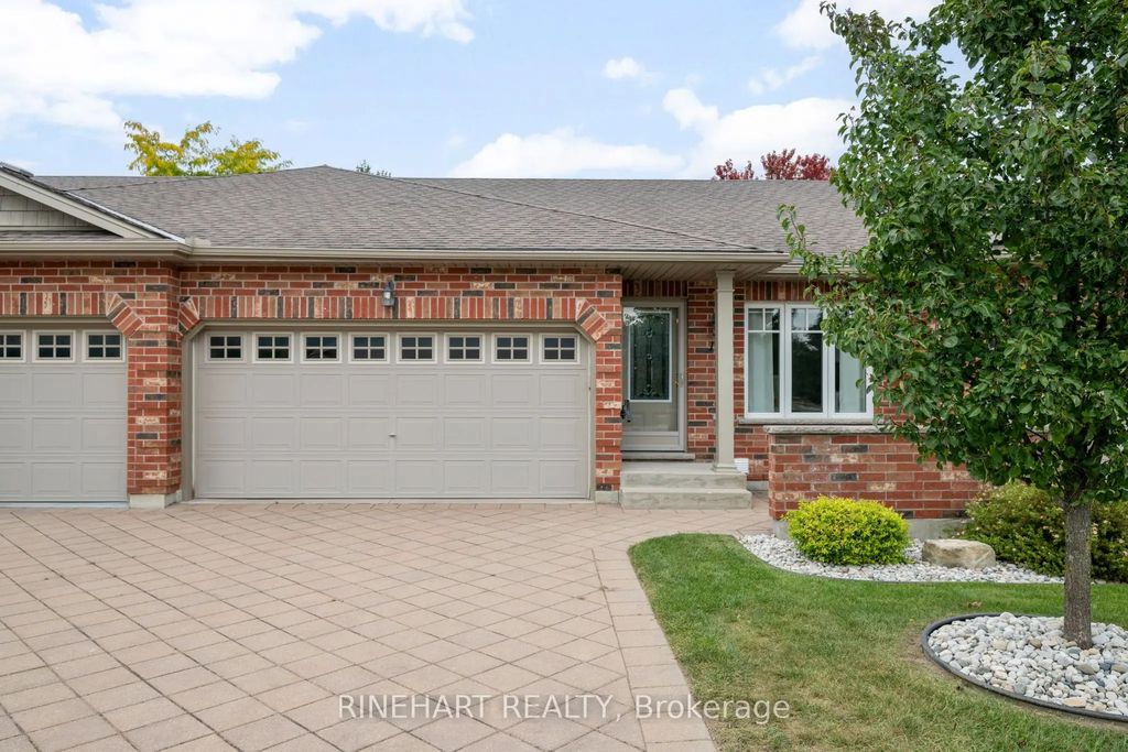 121 Meadowcreek Drive 17, Middlesex Centre