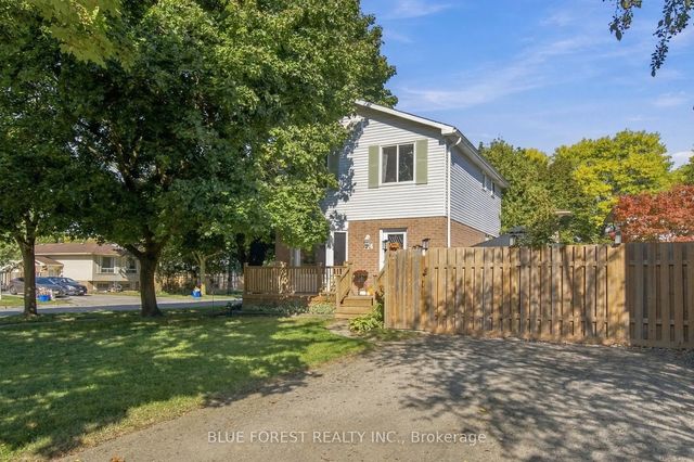 114 Hearthside Place, London East