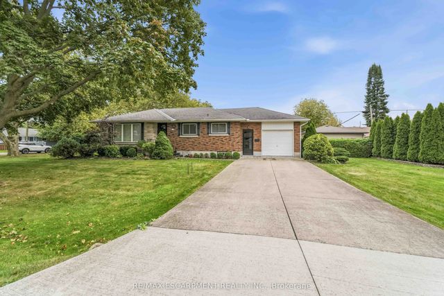 4 Regina Avenue, St. Catharines