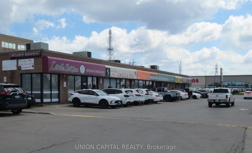 66 Mall Road 1c, Hamilton