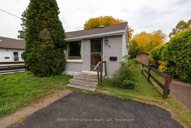 84 Penfold Street, Thunder Bay