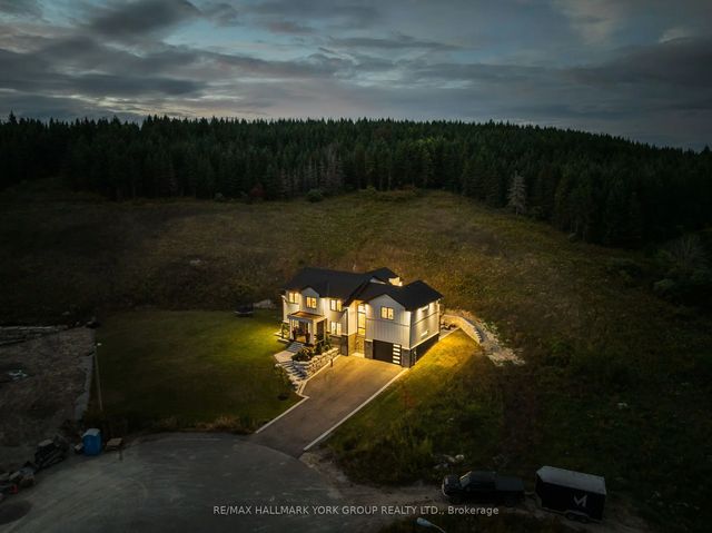 13 Archibald Court, Hamilton Township