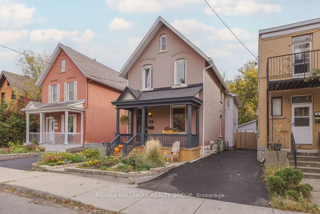 38 Elm Street, West Centre Town