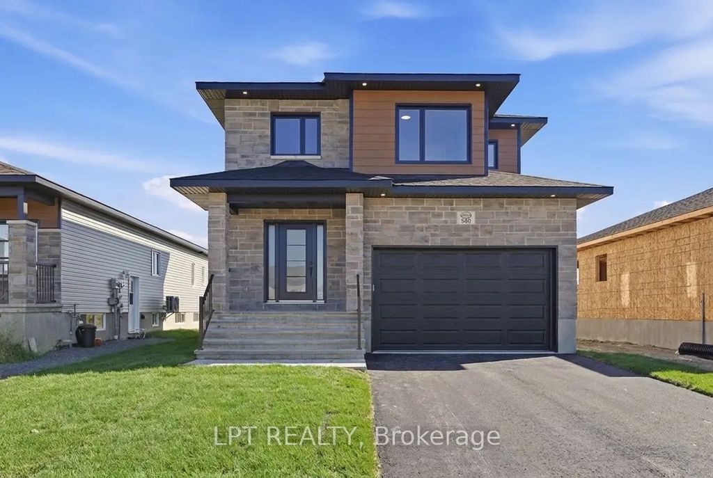 72 Chateauguay Street, Russell